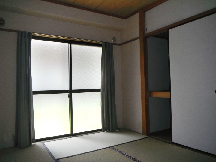 ダークカラーでスタイリッシュなお部屋、2DKの空室対策リフォーム千葉県浦安市、BEFORE3