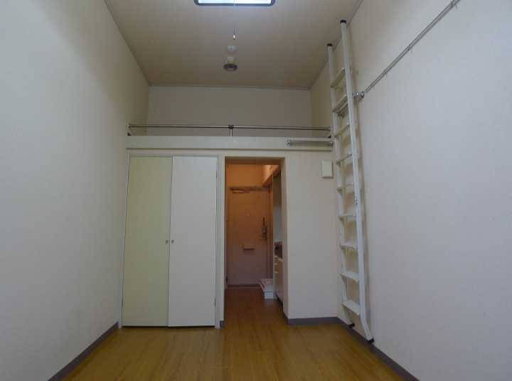 幻想的な空間、1K+ロフトの空室対策リフォーム千葉県松戸市、BEFORE2