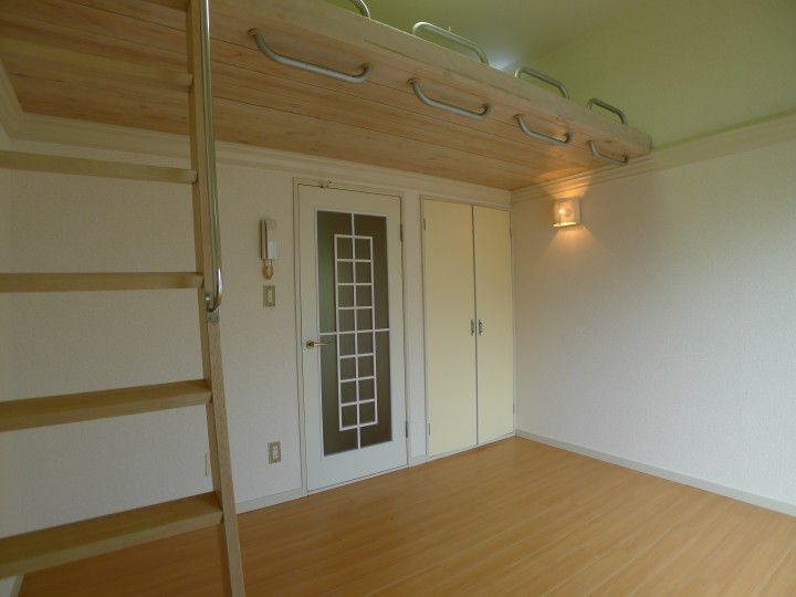 塗装で作り出す優しい空間、1K+ロフトの空室対策リフォーム千葉県柏市、BEFORE2