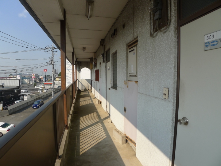 ダークカラーXホワイト、1DK X 9戸の空室対策リフォーム埼玉県狭山市、BEFORE7