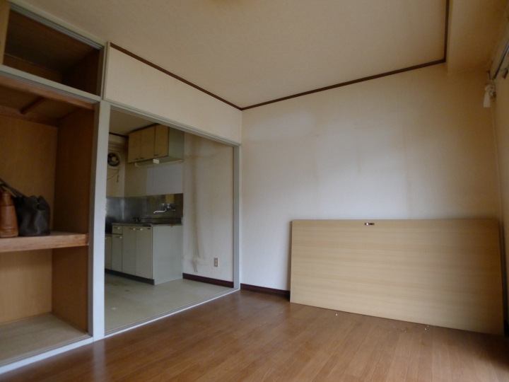 ストライプ柄×ワイド感、1Kの空室対策リフォーム東京都中央区、BEFORE3