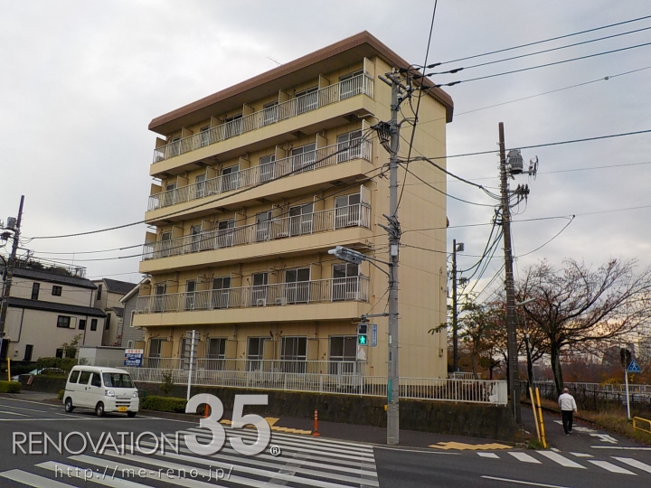 1Kが中心のマンションで単身世代を意識したホワイトXブラック、1K X 30戸 + 1LDK X 2戸 + 2DK X 6戸の空室対策リフォーム東京都多摩市、BEFORE2