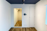 紺×白の現代風シンプル空間、1Rのリノベーション、AFTER2