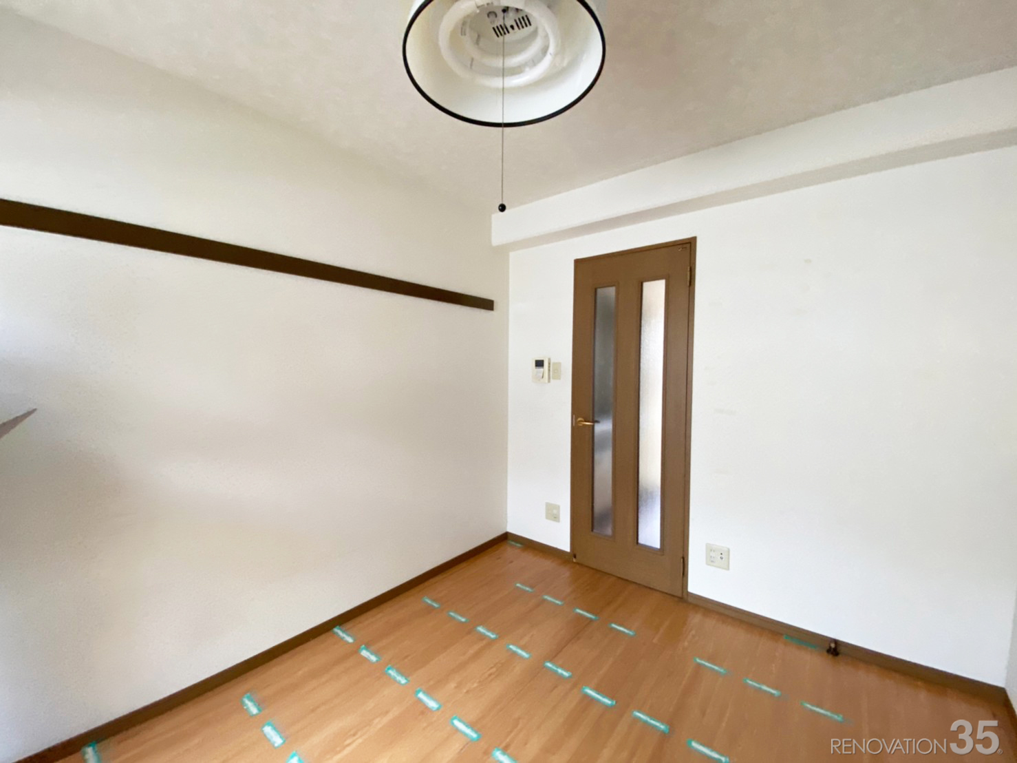 パステルカラー×ヘリンボーン、1Kの空室対策リフォーム神奈川県、BEFORE2