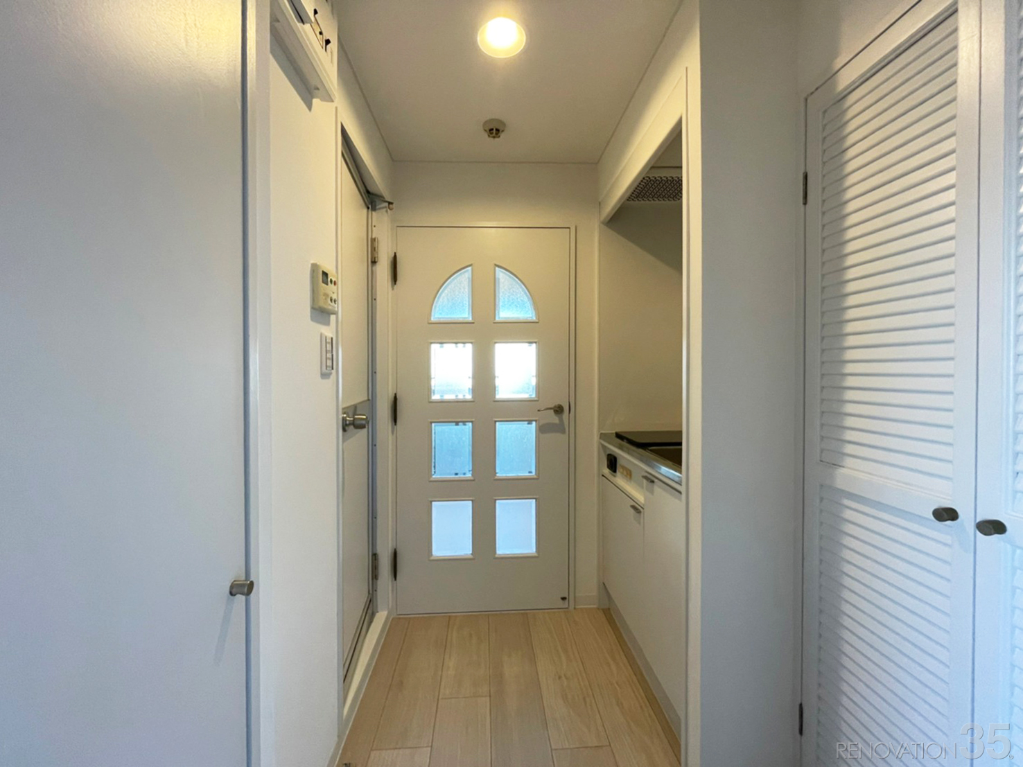 グレーと白の明るい空間、1Kの空室対策リノベーション埼玉県さいたま市、AFTER4