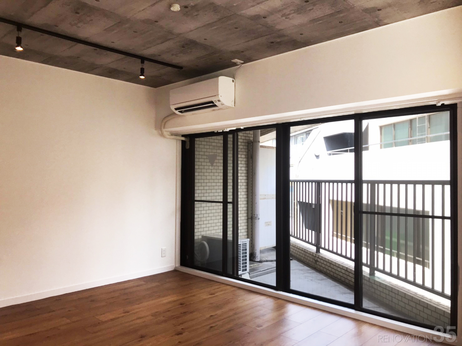 東京都千代田区の1Rリノベーション施工事例、ヴィンテージモダンスタイル