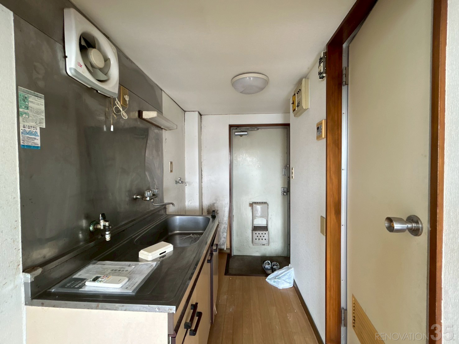 ヴィンテージと開放感が融合した賃貸、1Rの空室対策リフォーム東京都立川市、BEFORE5