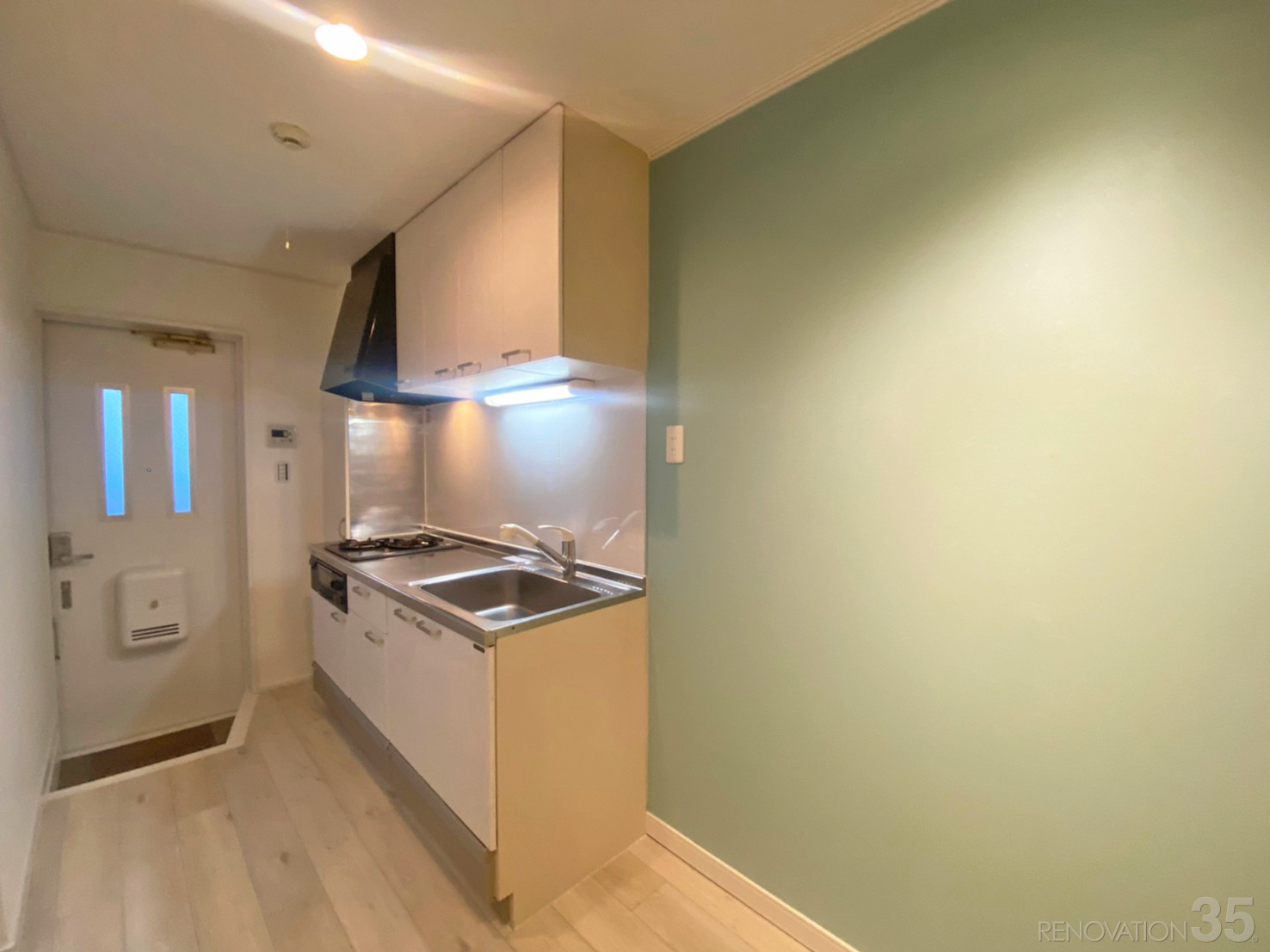 東京都世田谷区の1DKリノベーション施工事例、白基調の清潔空間