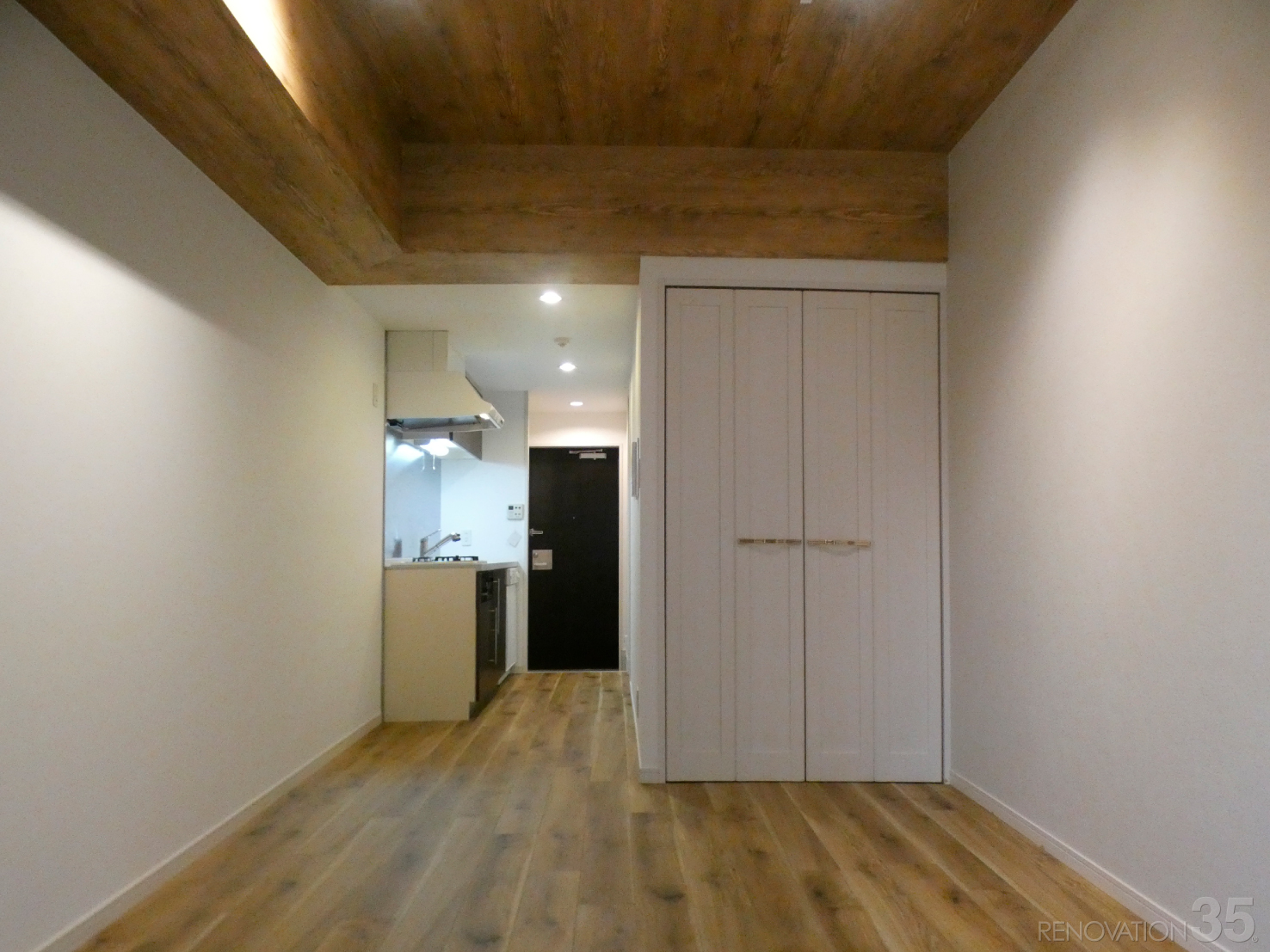 白と木目の落ち着く空間、1Rの空室対策リノベーション東京都文京区、AFTER3