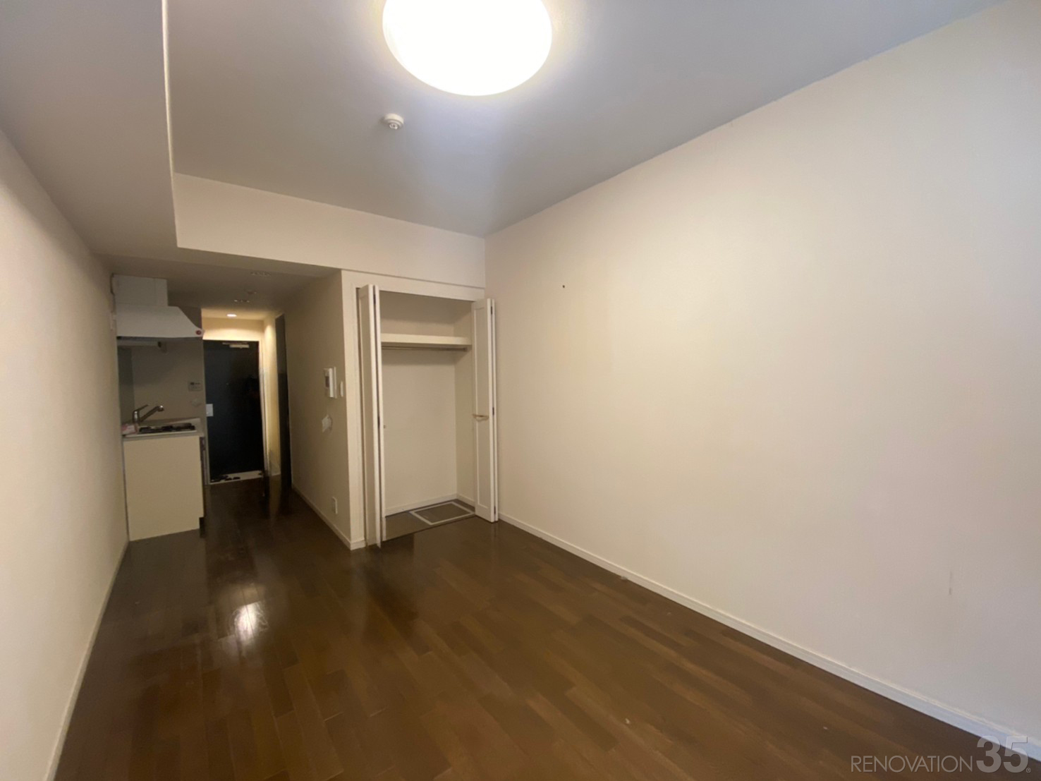 白と木目の落ち着く空間、1Rの空室対策リフォーム東京都文京区、BEFORE2