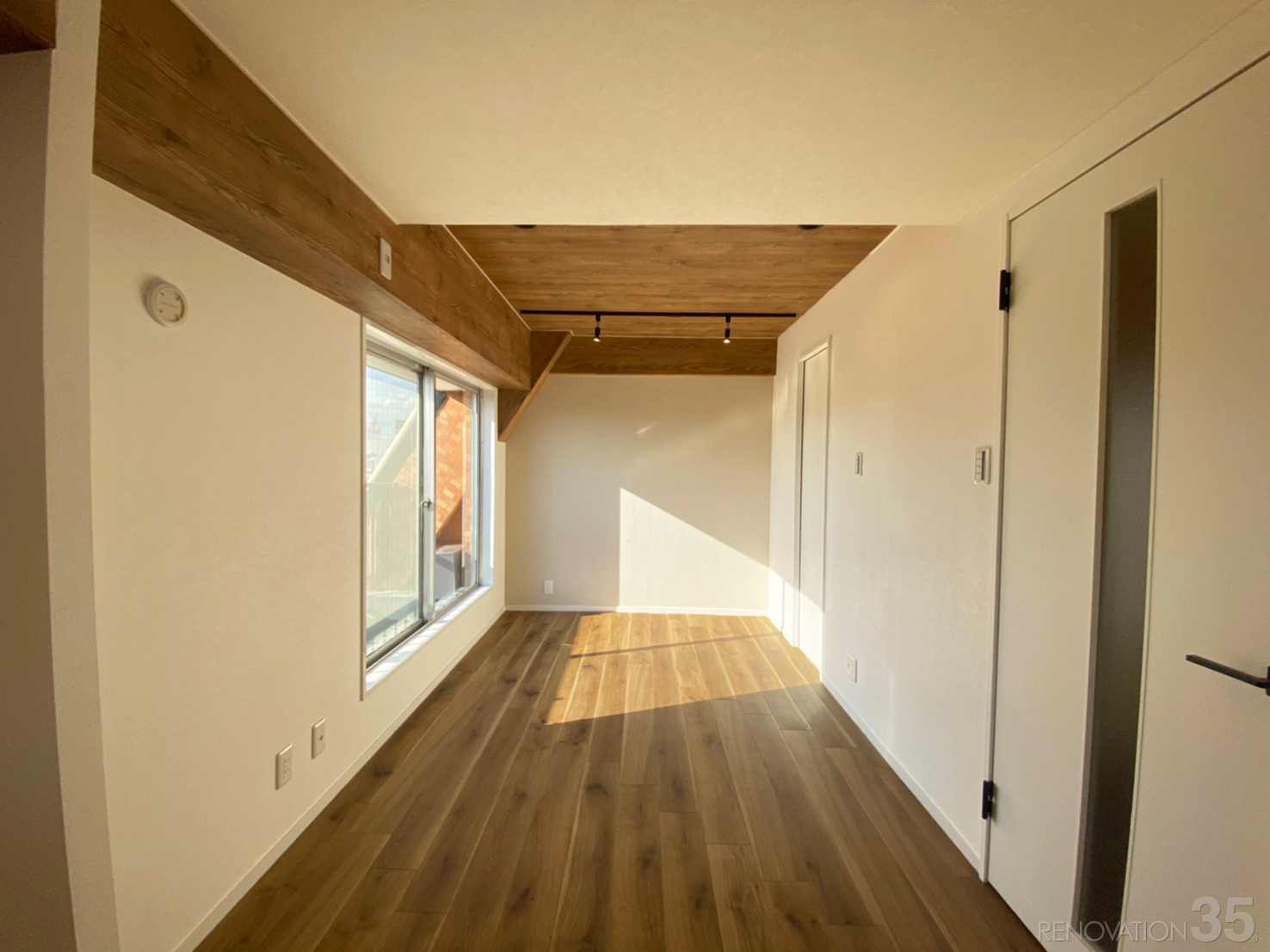 眩しい温もり空間、1DK→1Rの空室対策リノベーション東京都新宿区、AFTER3