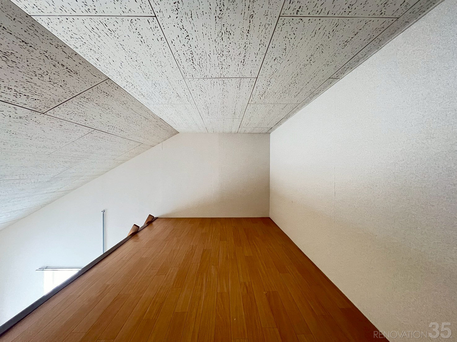 グレーのやわらかいロフト部屋、1K+ロフトの空室対策リフォーム神奈川県横浜市、BEFORE5