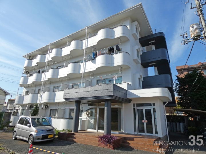 外壁リノベーションを埼玉県入間市鉄筋コンクリート造4階建にて白とグレーでスタイリッシュにに施工